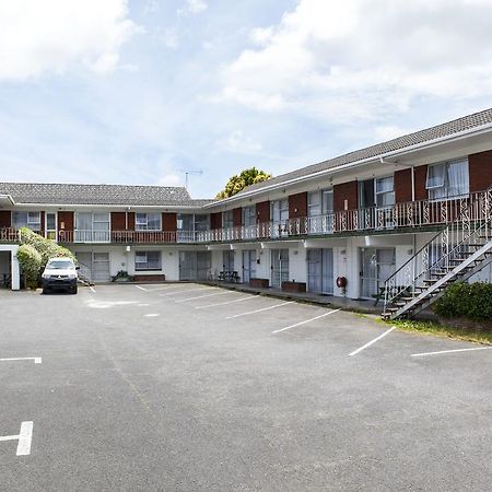 Sunset Lodge Motel Taupaki エクステリア 写真