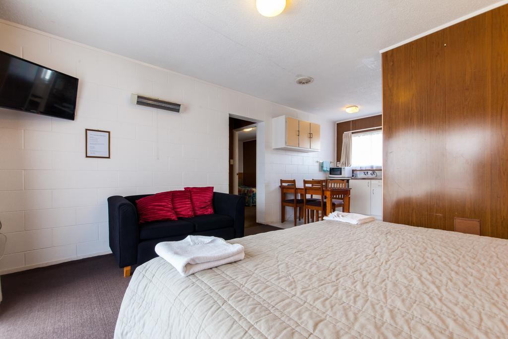 Sunset Lodge Motel Taupaki 部屋 写真